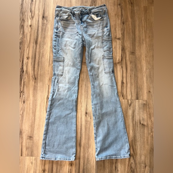 AE Stretch Low-Rise Kick Bootcut Jean - Picture 4 of 9